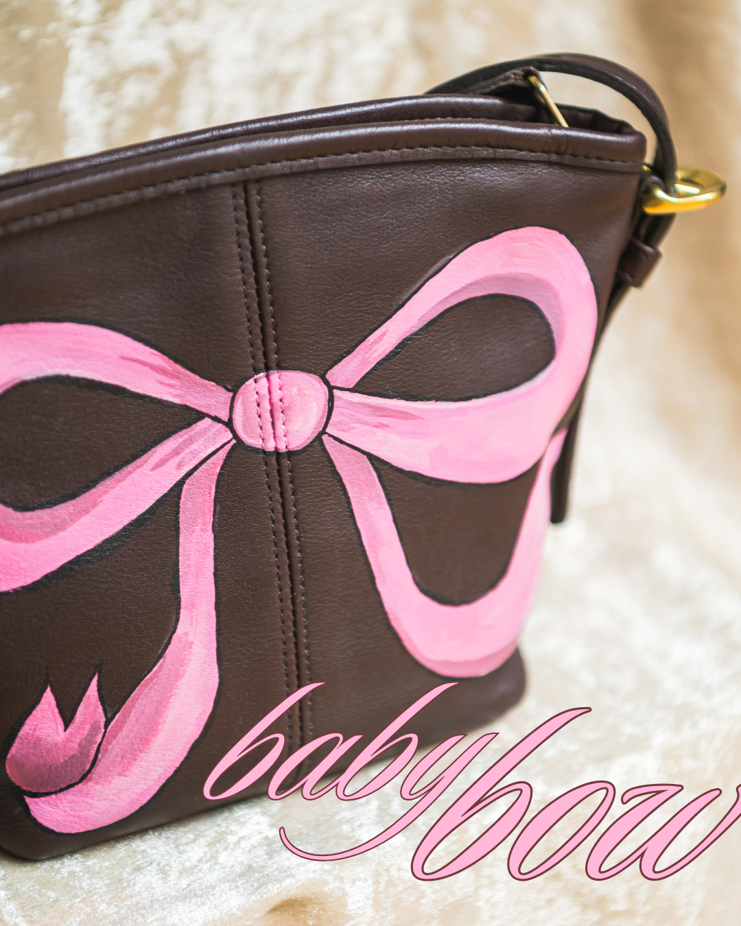 painted vintage coach shoulder bag - baby bow