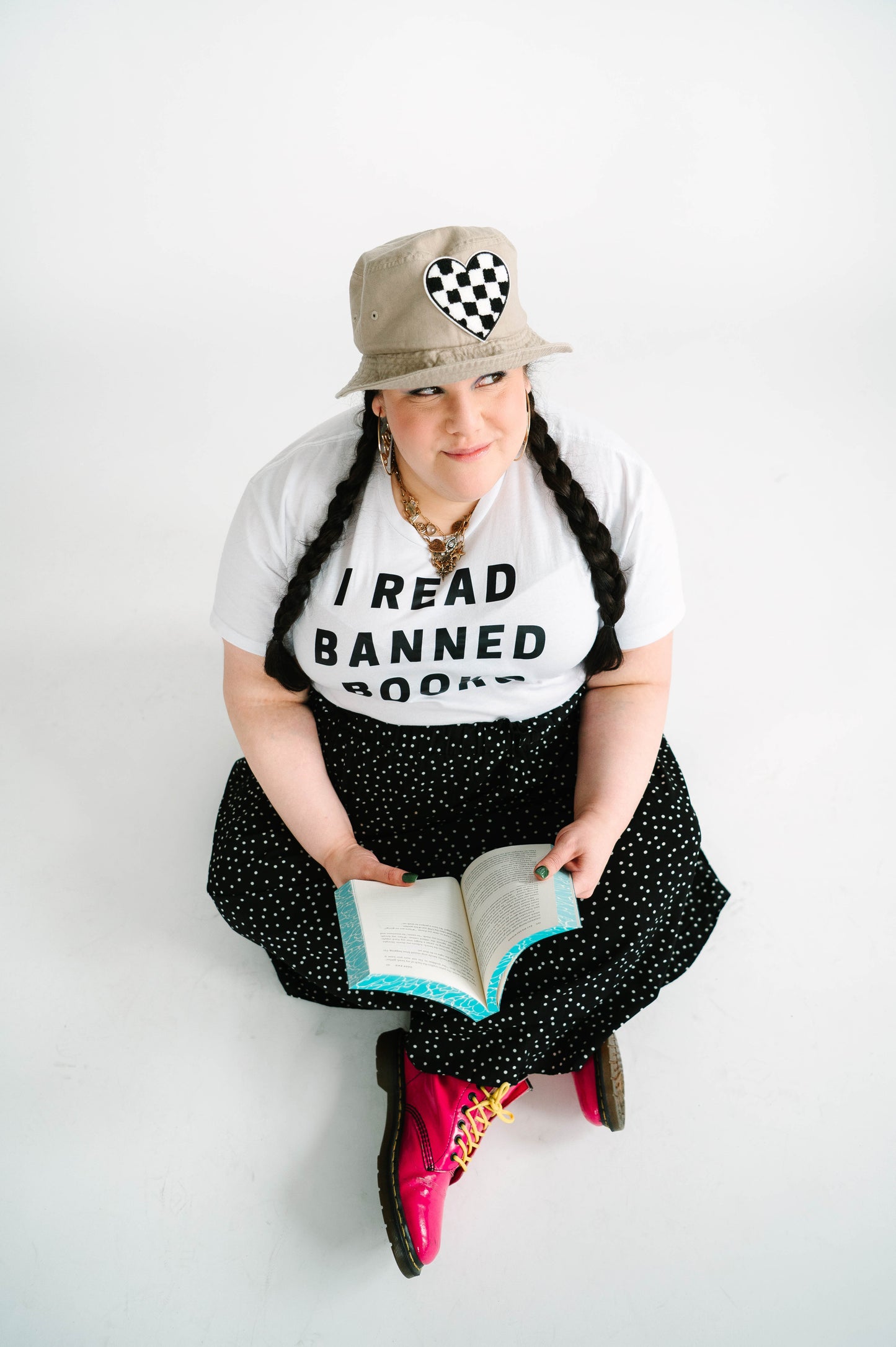 i read banned books cropped tee
